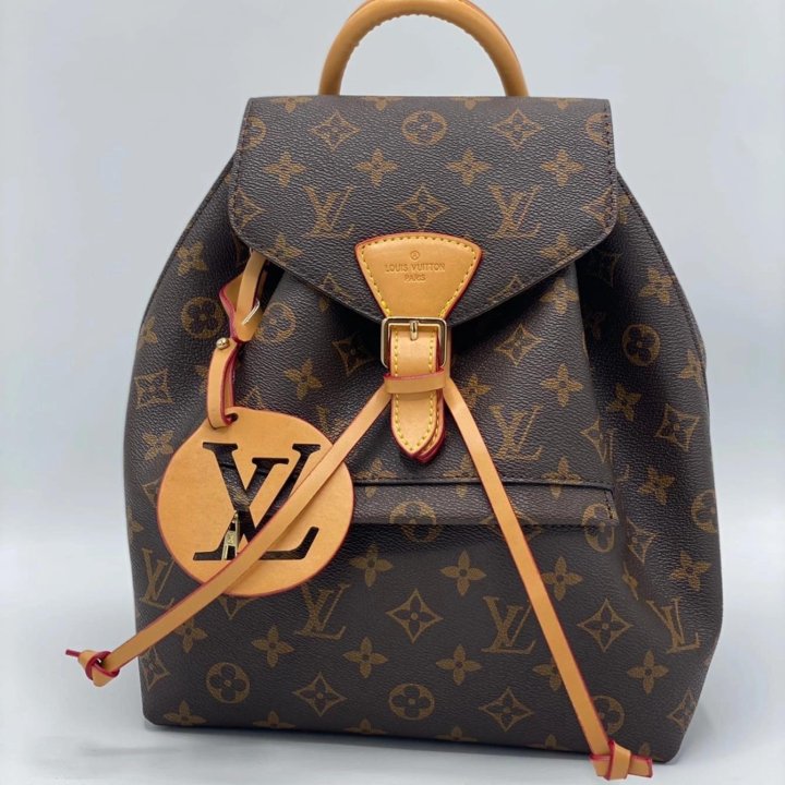 Рюкзаки LOUIS VUITTON ????