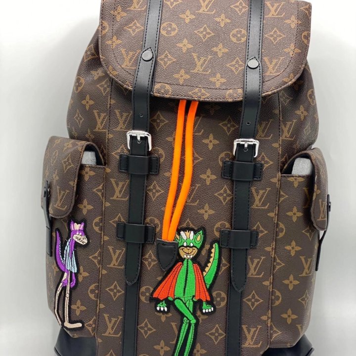 Рюкзаки LOUIS VUITTON ????