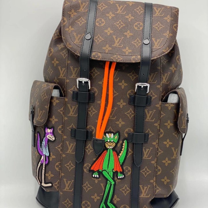 Рюкзаки LOUIS VUITTON ????