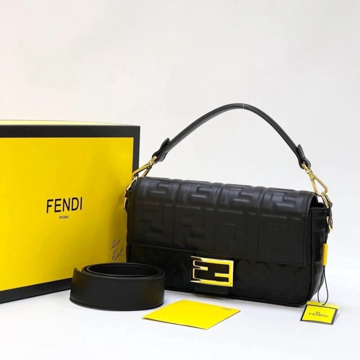 Кожаные сумки FENDI ????