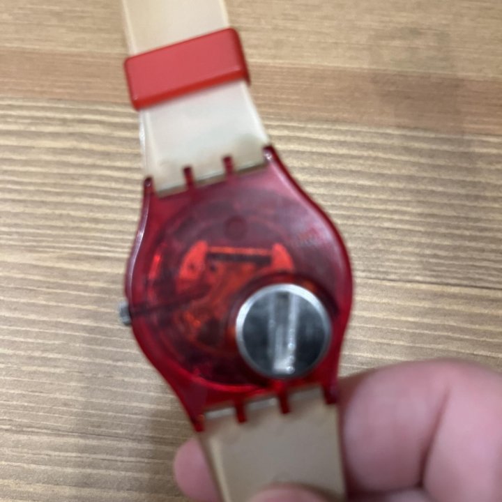 Часы швейцарские Swatch