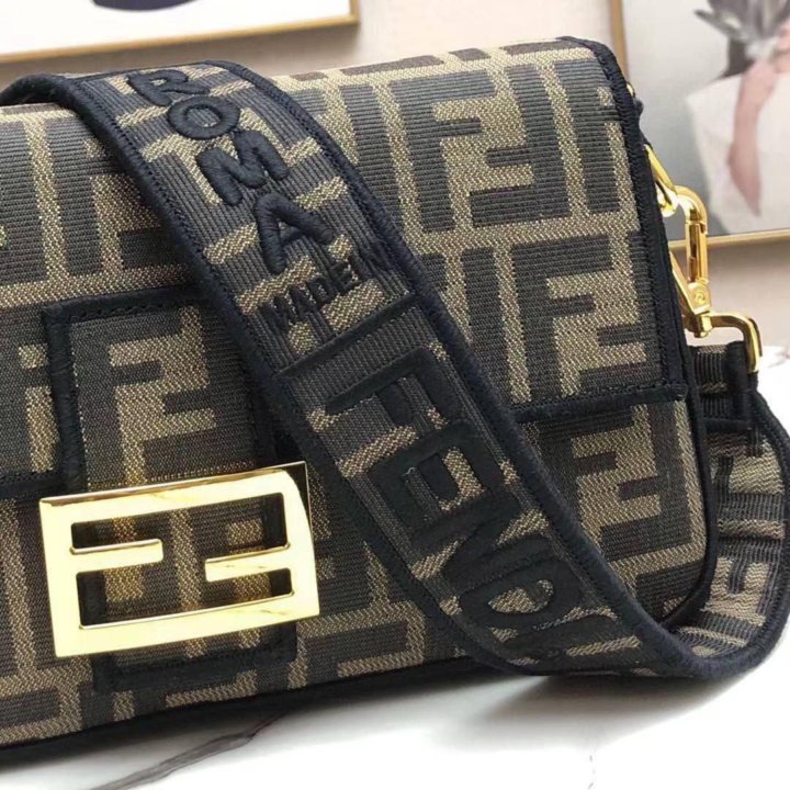 Сумка Fendi