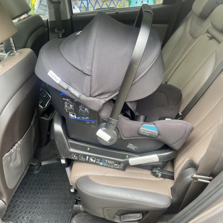 Автокресло Bugaboo+база isofix+адаптеры