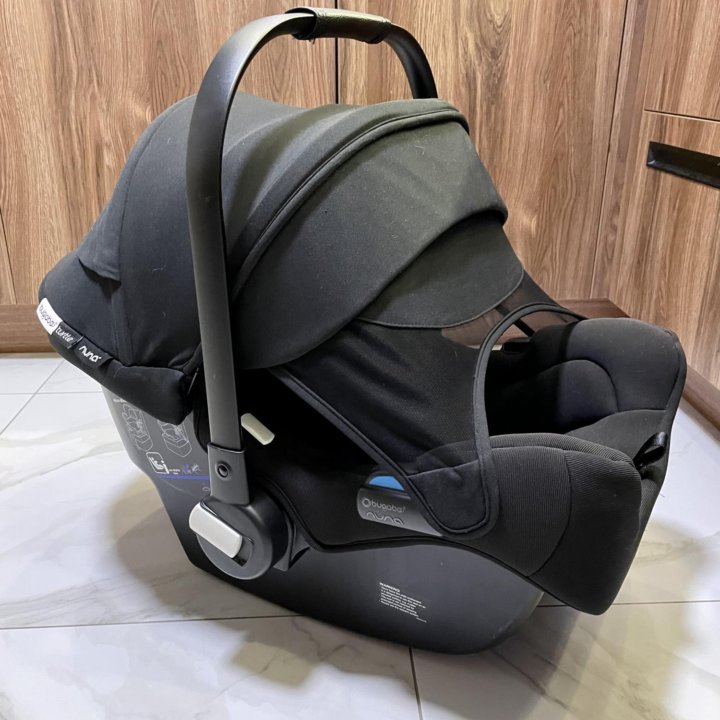 Автокресло Bugaboo+база isofix+адаптеры