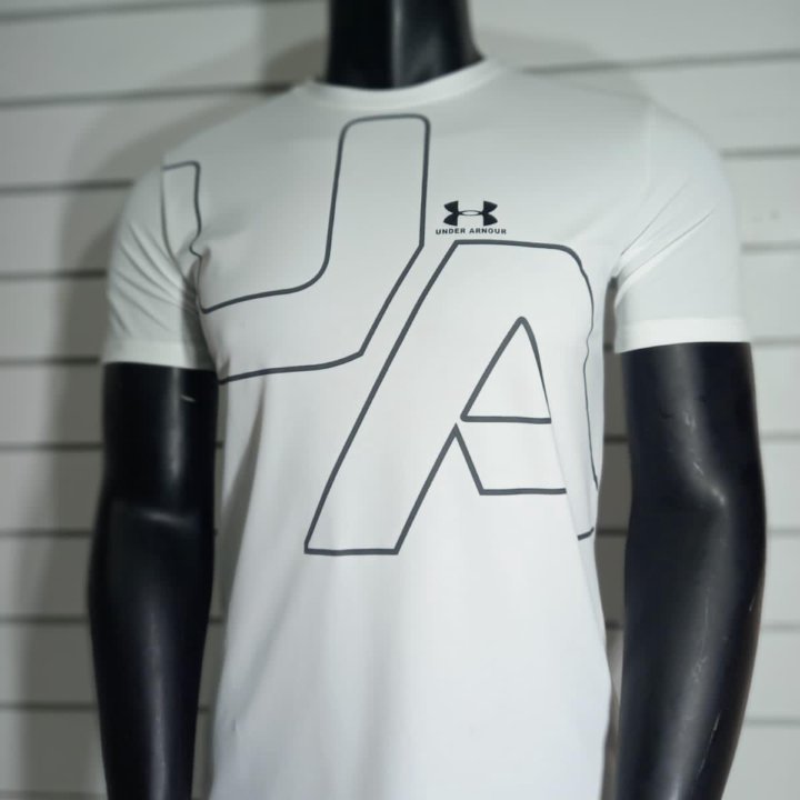 Футболка under armour