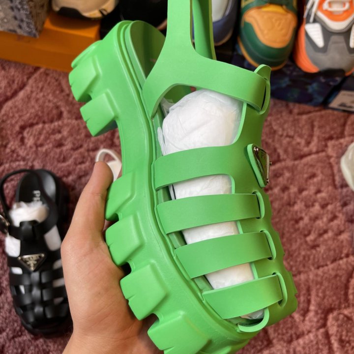 Сандалии prada