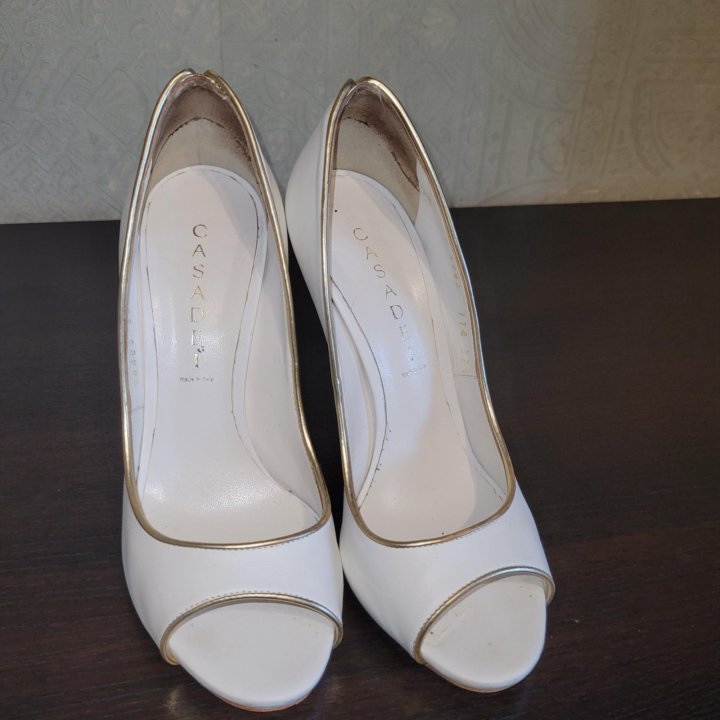 Оригинальные туфли Casadei