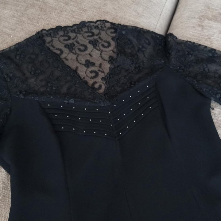 Платье вечернее