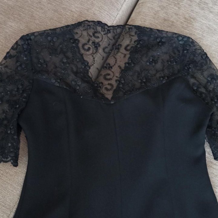 Платье вечернее