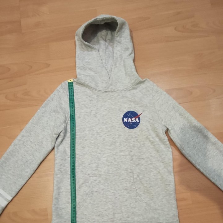 Худи Nasa H&M