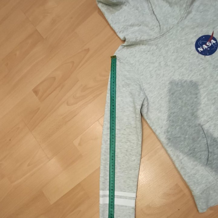 Худи Nasa H&M