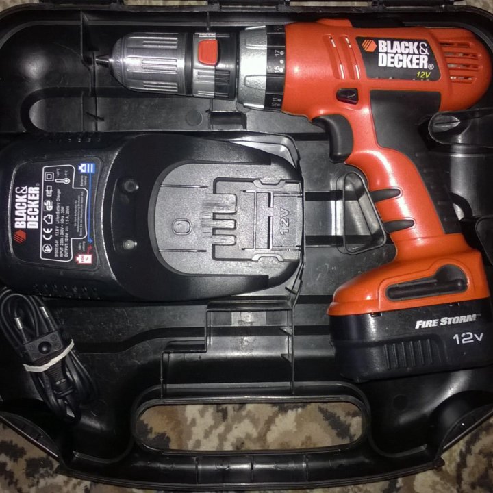 Дрель-шуруповерт BLACK&DECKER HP126F2K