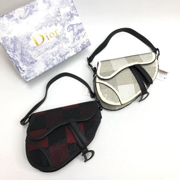 Женские Сумки Dior????