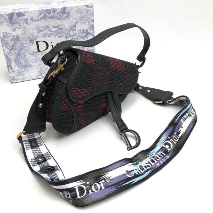 Женские Сумки Dior????