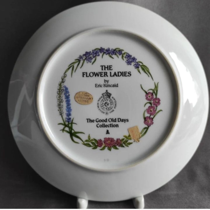 Декоративная тарелка Royal Worcester Англия