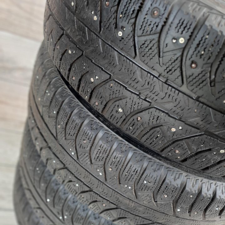 225/65/17, Bridgestone - 7000, 4 шт