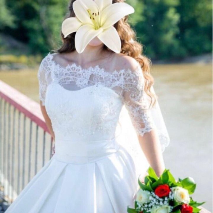 Свадебное платье