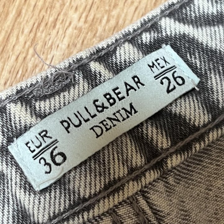 Джинсовые шорты pull bear 36