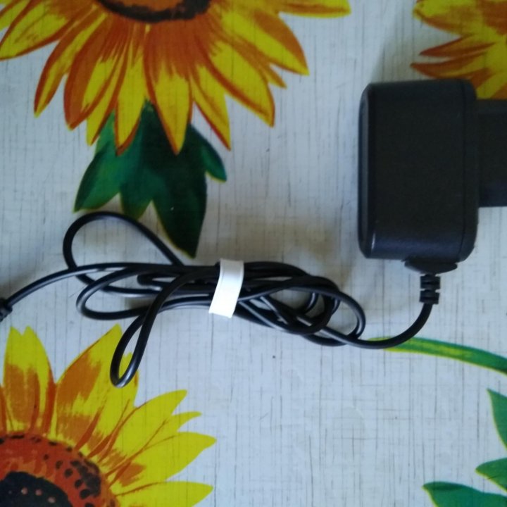 Зарядники новые микро USB