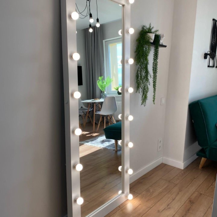 Гримерное зеркало