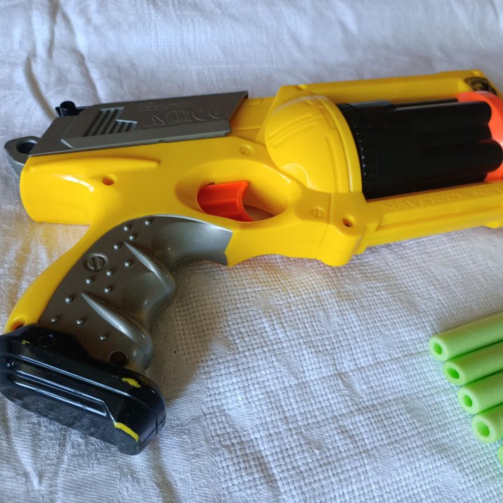 Бластер nerf maverick rev-6