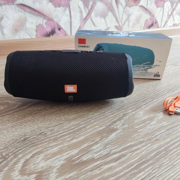 Колонка jbl charge 5+ чёрная