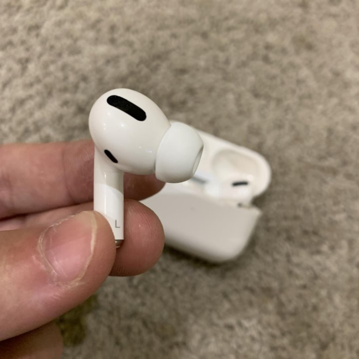 AirPods Pro 2022