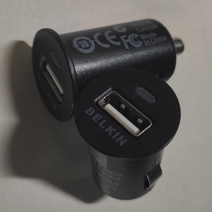 USB-зарядка в прикуриватель 