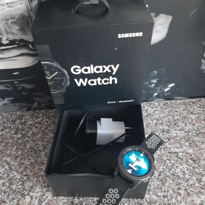 Продам часы Galaxy Watch 42mm.