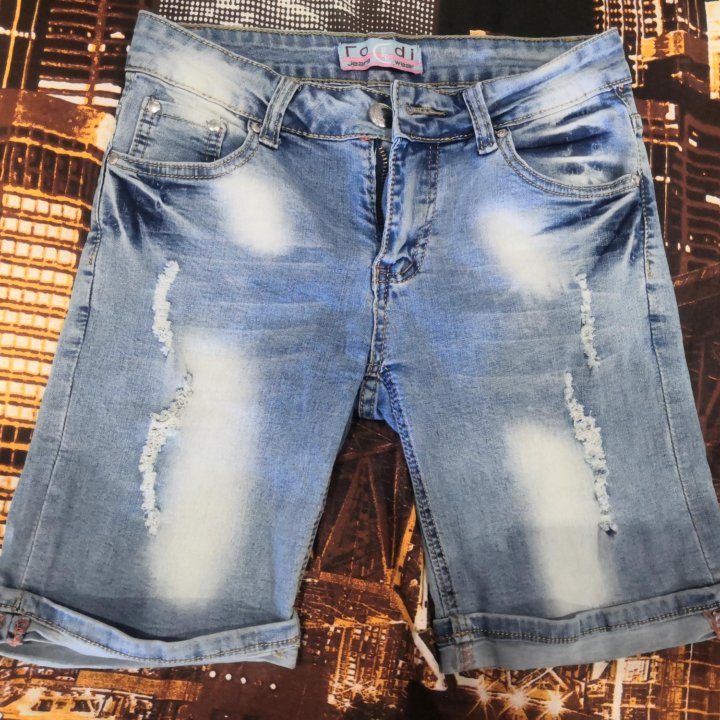 Джинсовые шорты