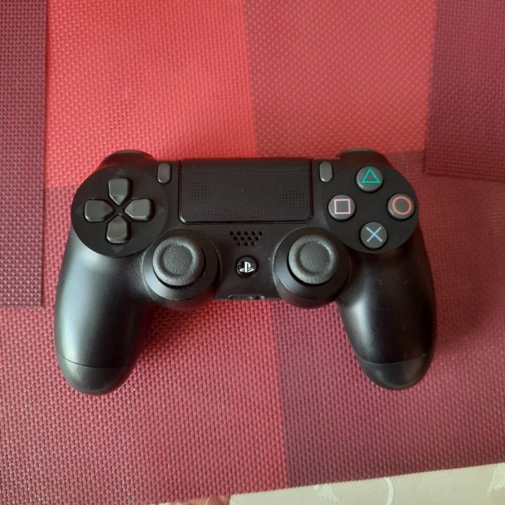 Продается Playstation 4 slim 500 gb