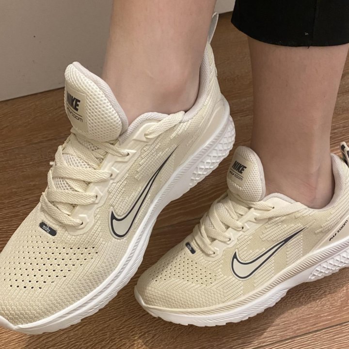 Кроссовки Nike zoom