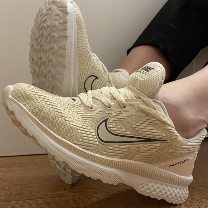 Кроссовки Nike zoom