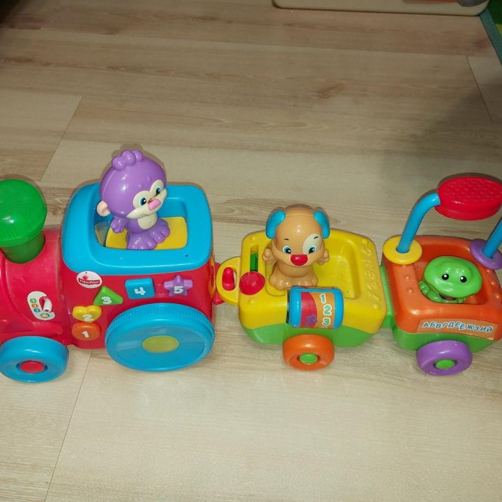 Паровозик Fisher price