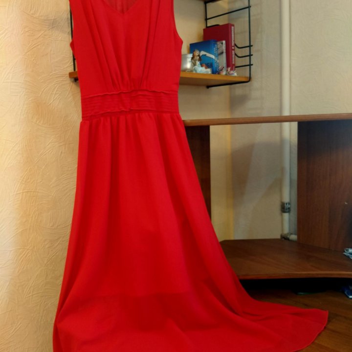 Платье летнее красное