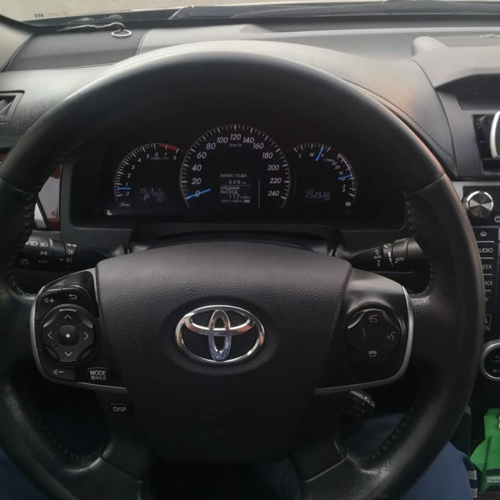 Toyota Camry, 2012