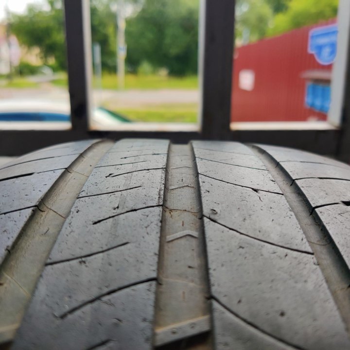 Шина Michelin 215/60/16 1шт