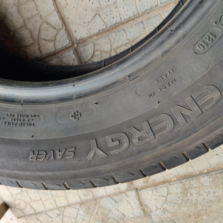 Шина Michelin 215/60/16 1шт