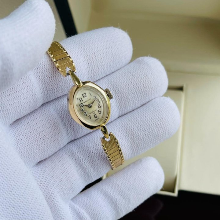 Женские Винтажные часы Waltham 1960-е