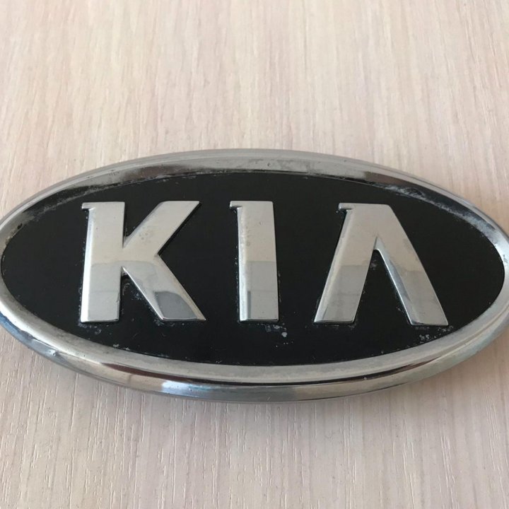 Значок KIA