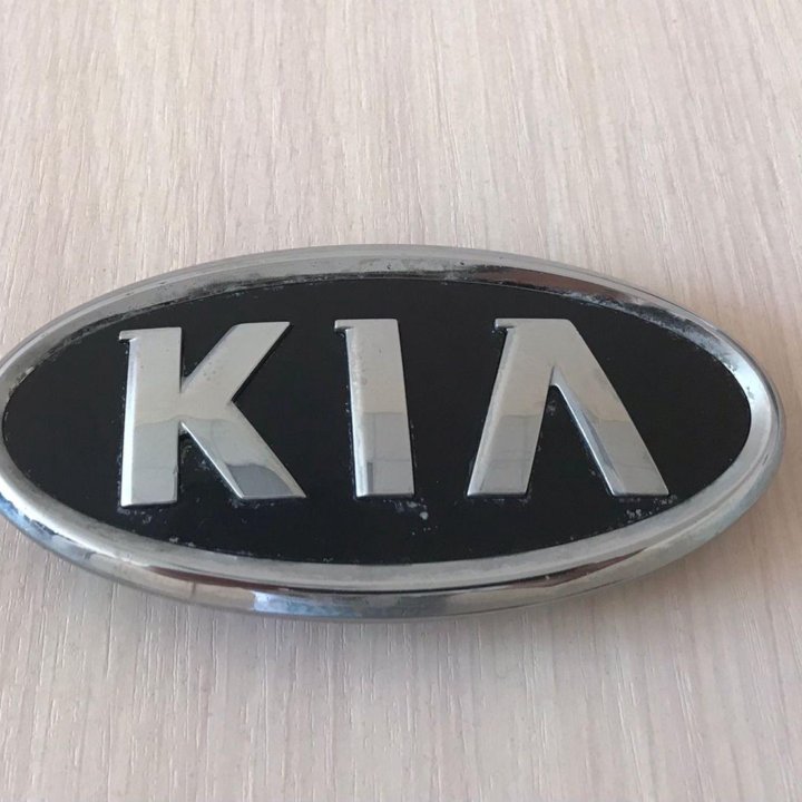 Значок KIA