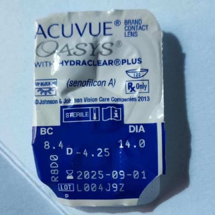 Контактные линзы Acuvue Oasys -4.25 двухнедельные