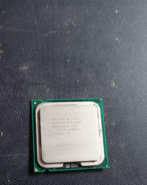 Процессор Intel Pentium E5300 2 x 2.6Ghz