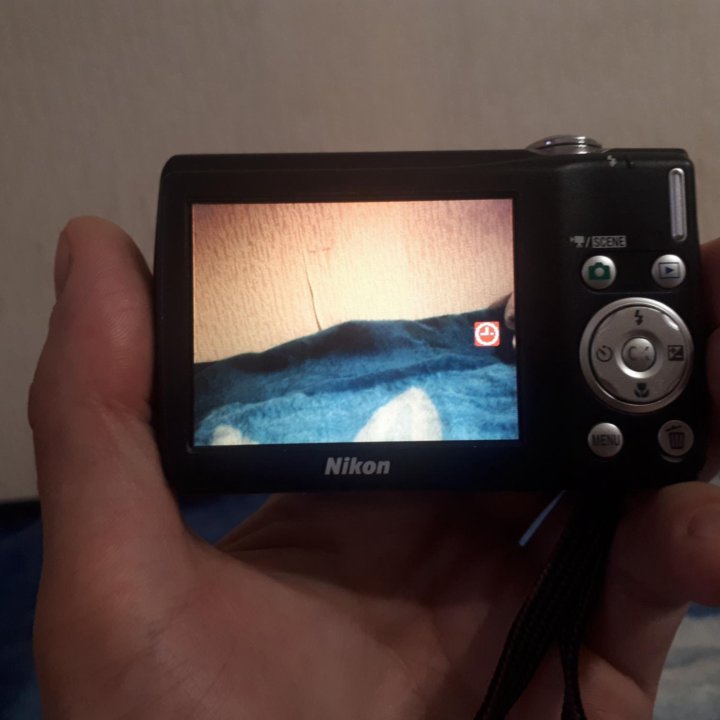 Nikon coolpix s203