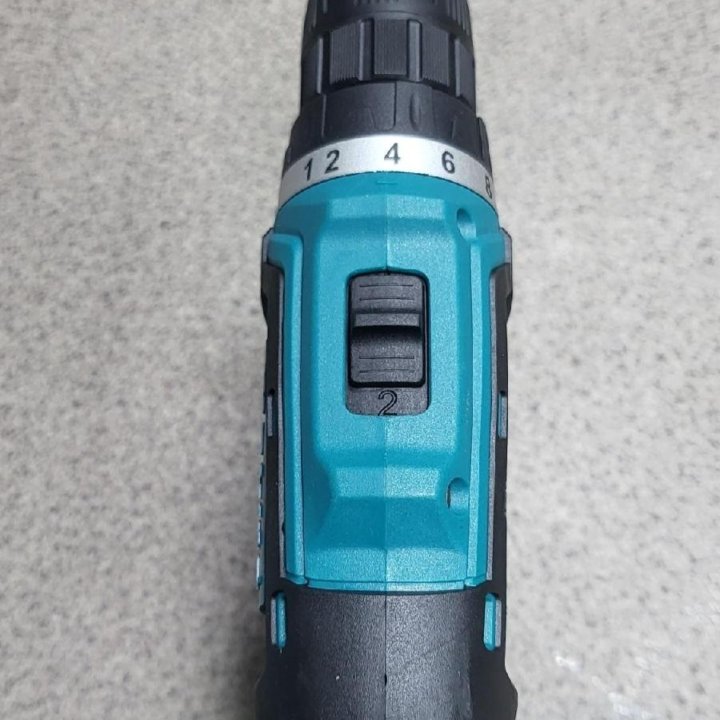 Аккумуляторный шуруповерт Makita 26V