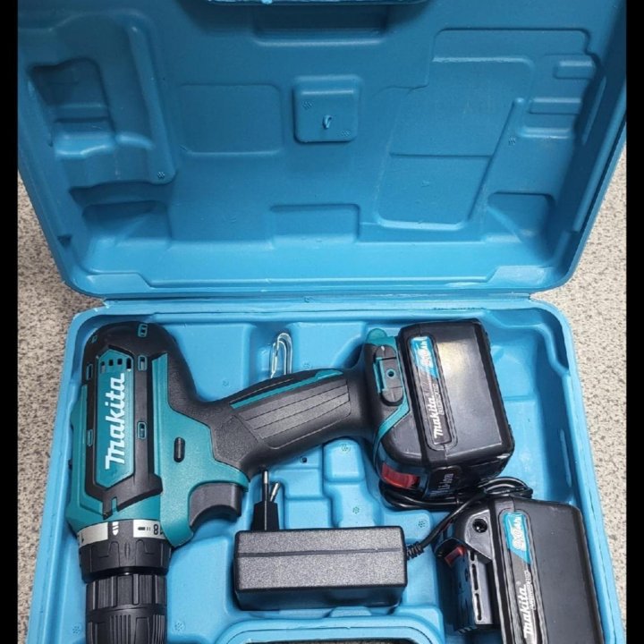 Аккумуляторный шуруповерт Makita 26V