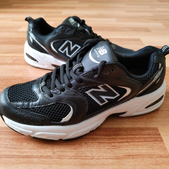 Кроссовки мужские New Balance 530. Новые. 42-43.