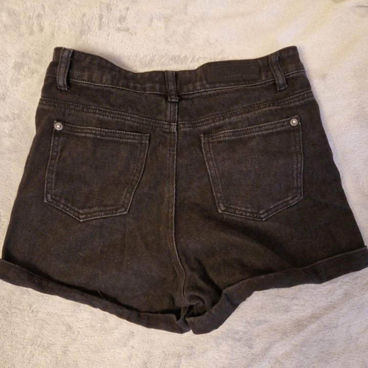 Джинсовые шорты 40-42