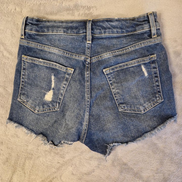 Джинсовые шорты 40-42