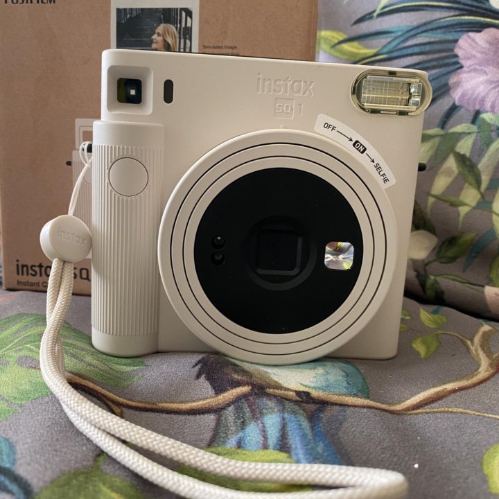 Instax sq1